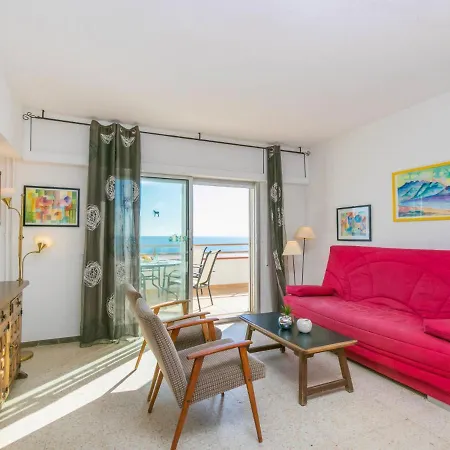 Center-15 By Interhome